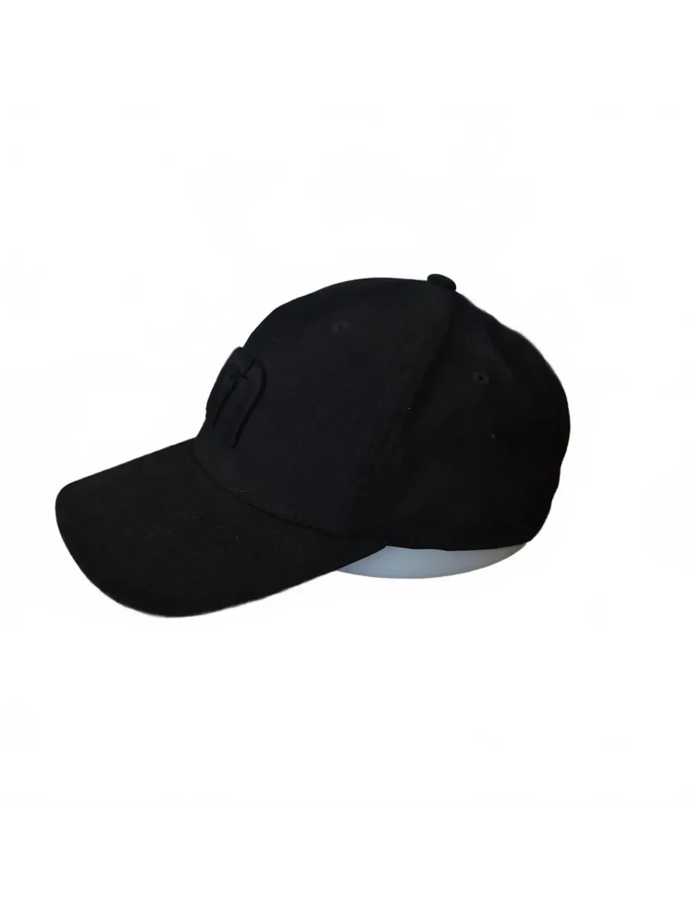 TravisMathew Flexfit Black Golf Logo Hat Adult S-M Size
